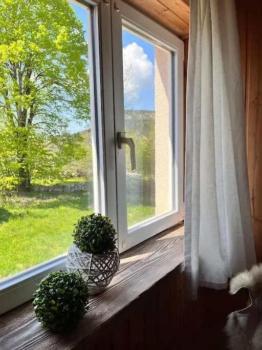 Apartment Holiday House Cicarija Lanisce