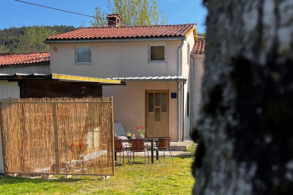 Holiday House Cicarija Lanisce