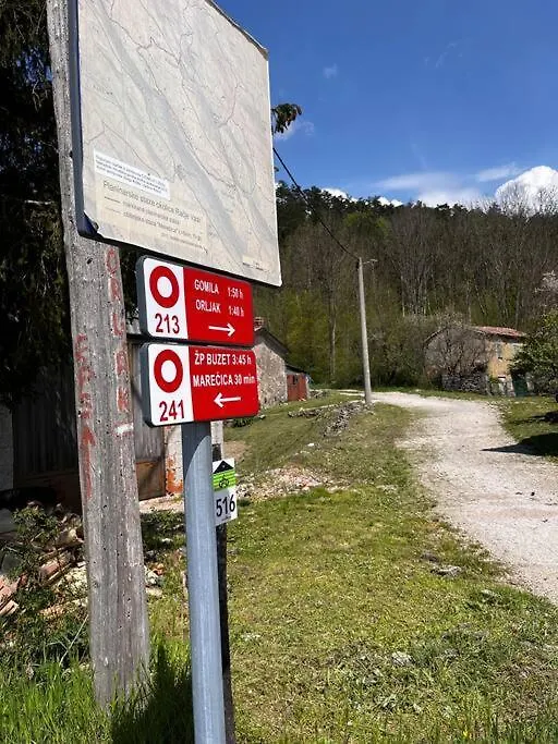 Holiday House Cicarija Lanisce 0*,